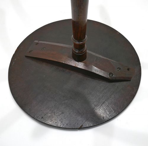 ANTIQUE EARLY OAK FURNITURE 18THC TRIPOD TABLE WITH SLENDER COLUMN ENGLISH C176080 - ADDITIONAL PHOTO 3