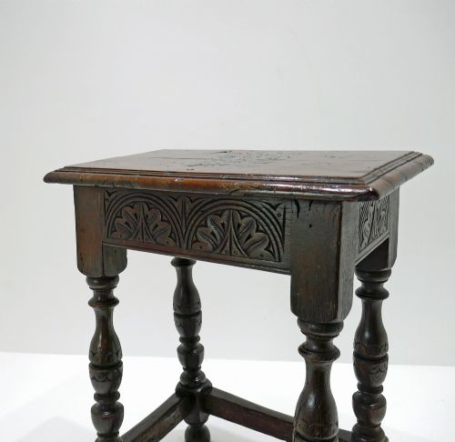 ANTIQUE 17THC CHARLES 1 YEW WOOD JOYNED STOOL WITH ATTRACTIVE DETAIL ON LEGS ENGLISH C162540 - ADDITIONAL PHOTO 4