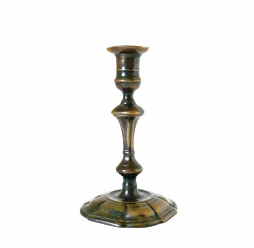 ANTIQUE EARLY LIGHTING 18THC BRASS SINGLE PATINATED CANDLESTICK ENGLISH C174050