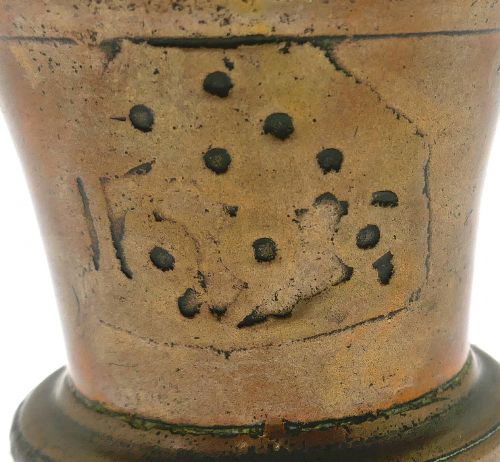 ANTIQUE EARLY METALWARE 17THC BRONZE MORTAR DATED 1690 ENGLISH SOMERSET FOUNDRY - ADDITIONAL PHOTO 4