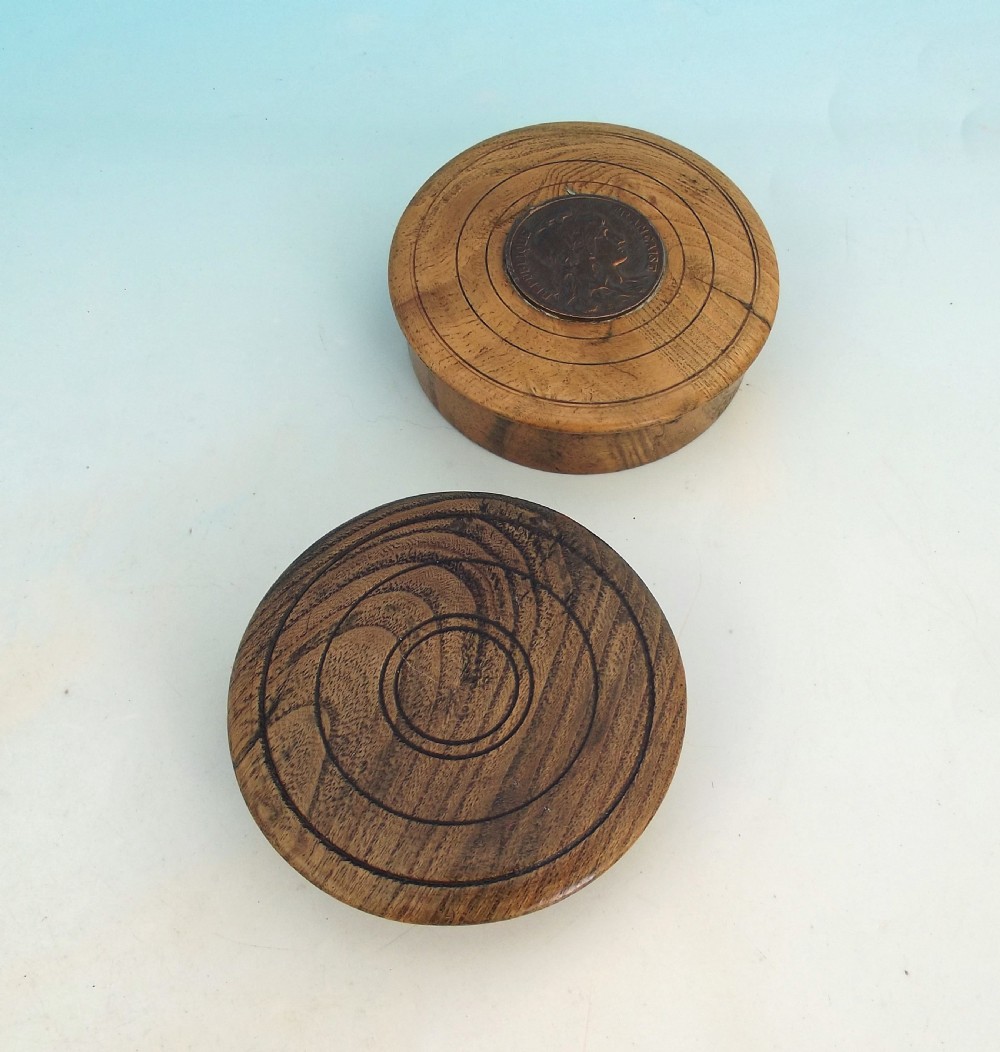 Antique Treen 19thc Elm Snuff Box With French Coin In The Lid.     French C1880-90. View V