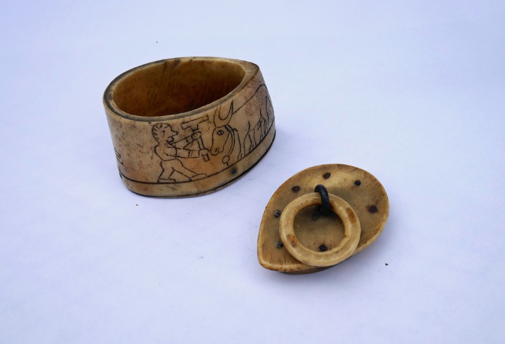 Antique 19thc Bovine Butchers Snuff Box PREVOST BOUCHER .A LIANCOURT   French.  C1840-60 View II