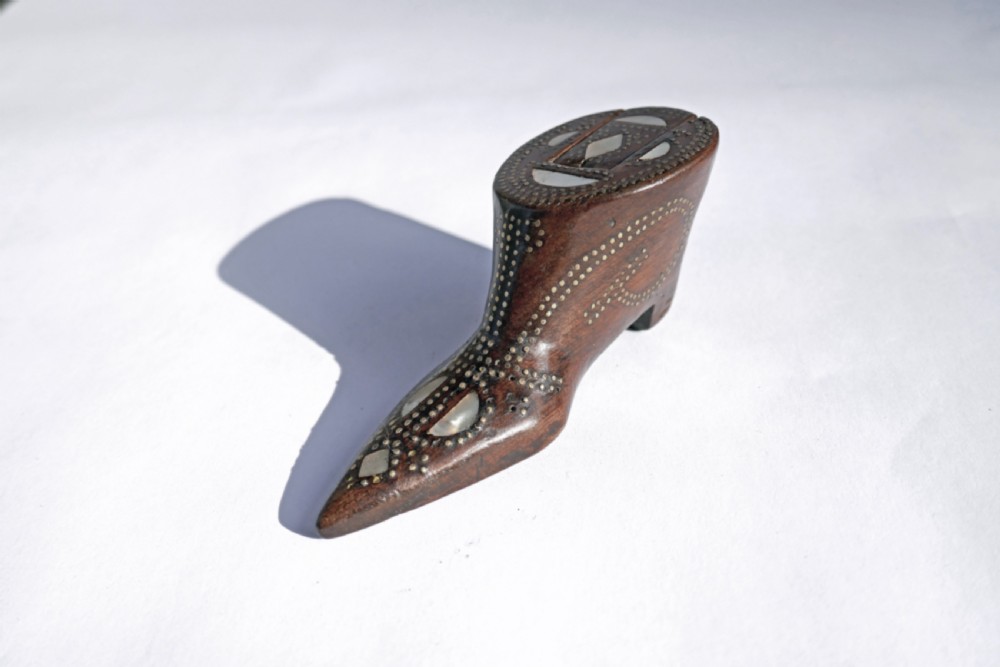Antique Treen 19thc Mahogany Snuff Shoe Inlaid With Mother Of Pearl.   English  C1840-60.