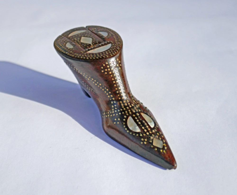 Antique Treen 19thc Mahogany Snuff Shoe Inlaid With Mother Of Pearl.   English  C1840-60. View II
