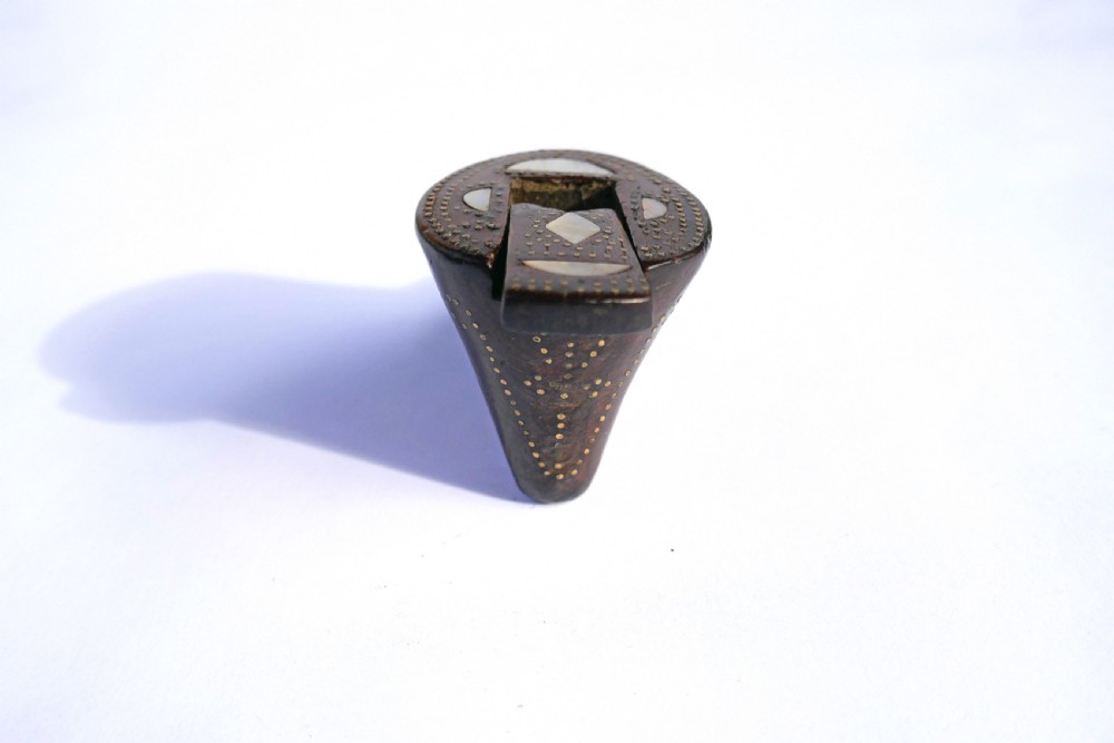 Antique Treen 19thc Mahogany Snuff Shoe Inlaid With Mother Of Pearl.   English  C1840-60. View VI