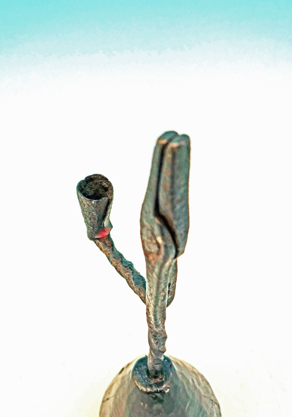 18thc Metalware Lighting Iron Rushlight & Candleholder On Turned Fruitwood Base.  Welsh C1740-60 View IV