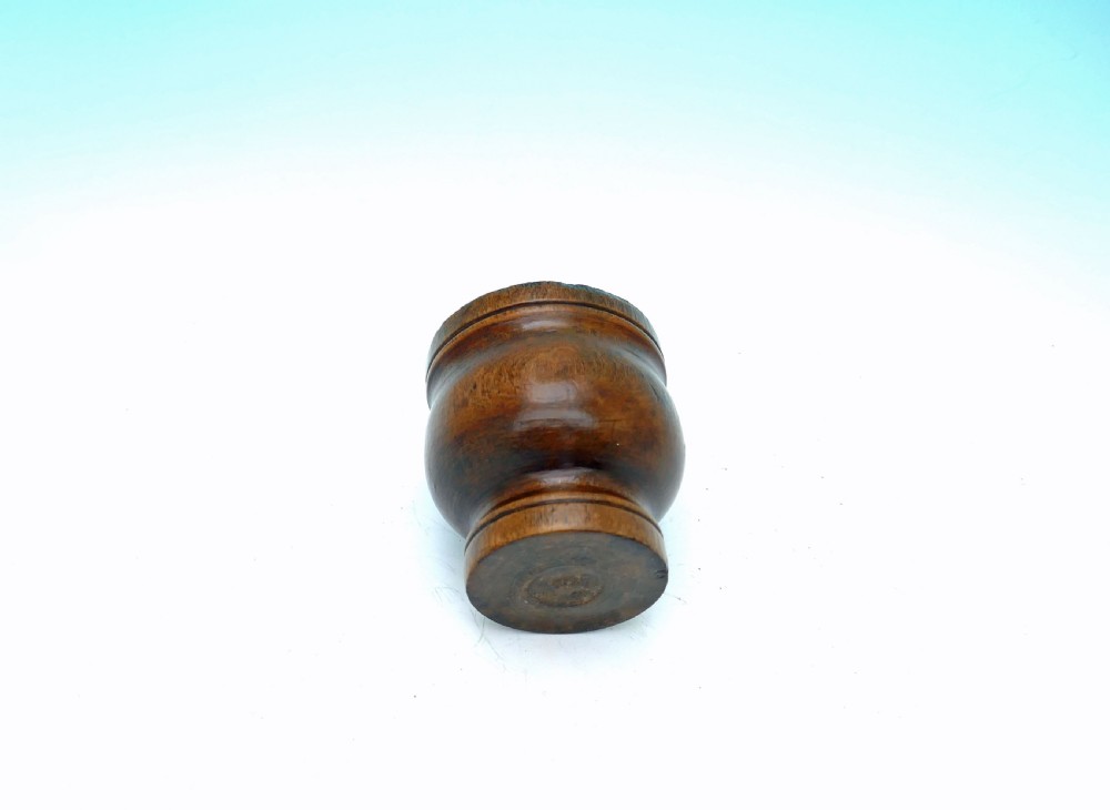 Early 19thc Treen Sycamore Shaped Table Salt.     English. C1800-20. View II