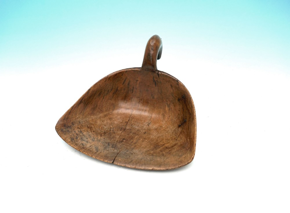 Antique 19thc Treen Sycamore Flour Or Grain Scoop With Shaped Handle.  Welsh C1820-40.