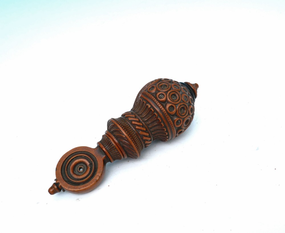 Antique Treen Early 19thc Boxwood Alpine Screw Type Pocket Nutcracker.  Swiss / French C1800-20. View II