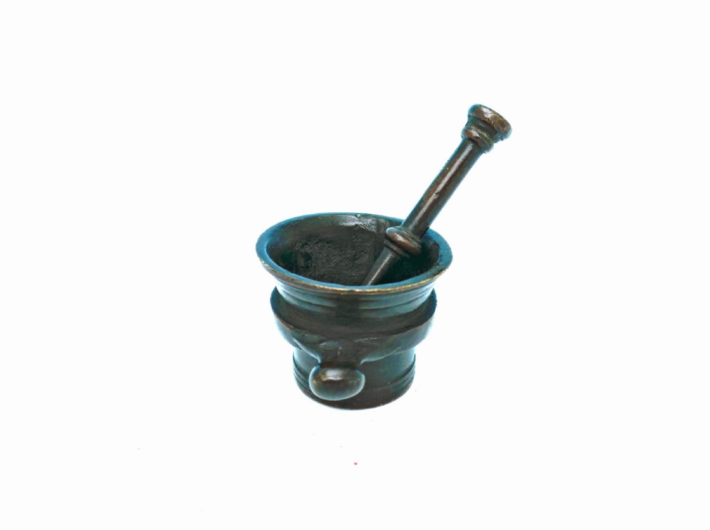 Early Metalware Bronze 18thc Apothecary Pestle & Mortar.   Dutch C1770-90. View III