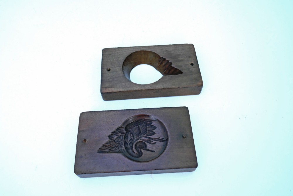 19thc Treen Two Part Walnut 