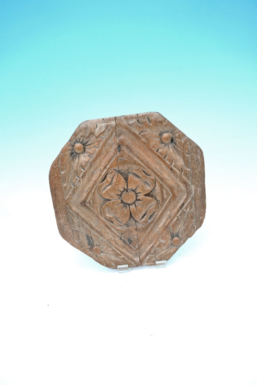 Late 16thc Period Octagonal Carved Limewood Floral Panel.    English  C1570-C1600.