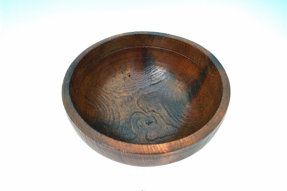Antique Kitchenelia 19thc Turned Elm Dairy Bowl.    English. 1820-40. View III