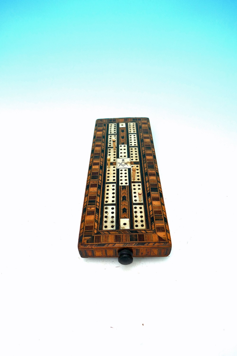 Antique 19thc Treen Tunbridge Style And Bone Cribbage Board.    English C1840-60.