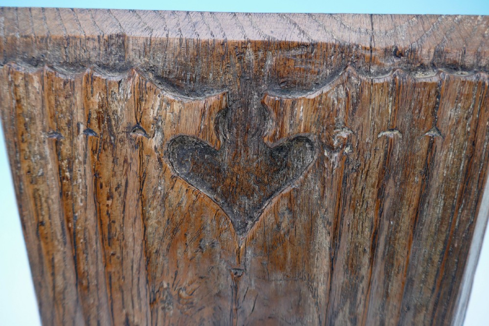 Antique Carvings 16thc Tudor Oak Linenfold Panel With Heart Decoration.    English. C1500-10.  View II