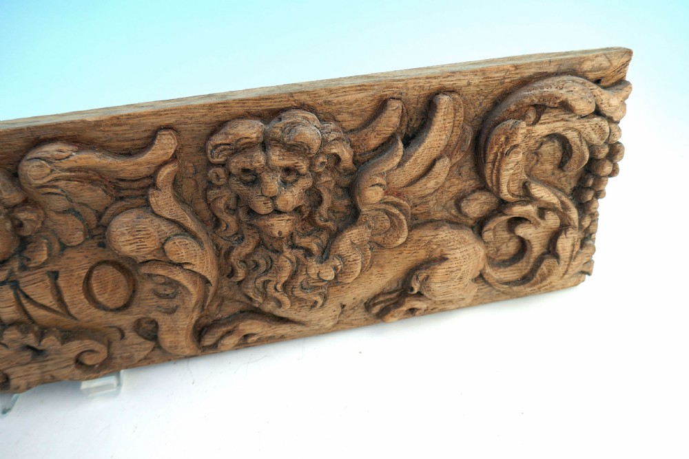 Antique 17thc Oak Carved Panel Of A Lion & Phoenix 