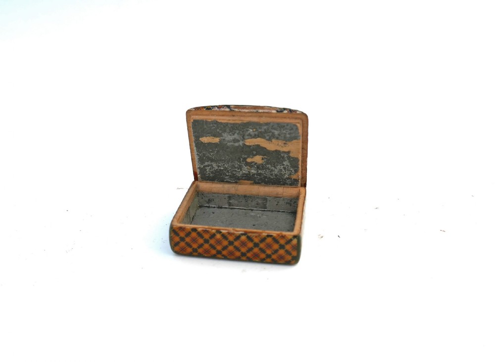 19thc Treen Small Mauchline Ware Painted Angler Snuff Box.  Scottish C1820-40. View II