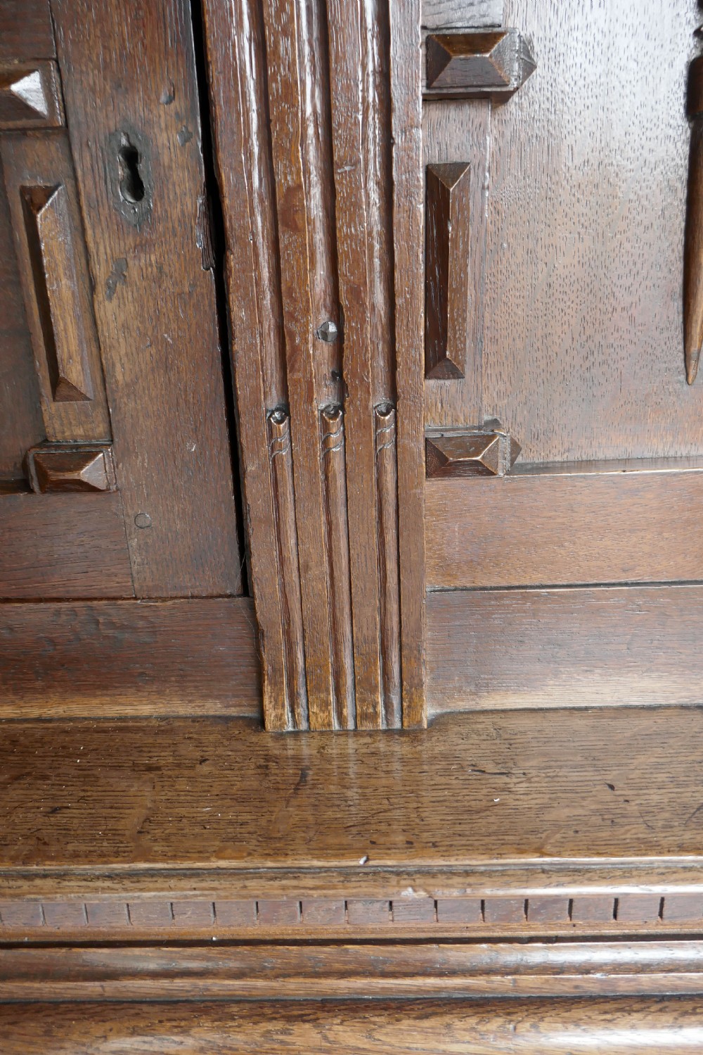 Antique Period Furniture 17thc Charles 1 Oak Livery Cupboard.  English C1620-30. View VII