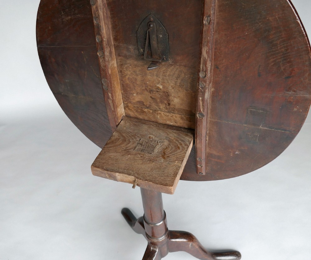 Antique Oak Furniture 18thc Tripod Table With Quarter Cut Top.   English C1770-90. View V