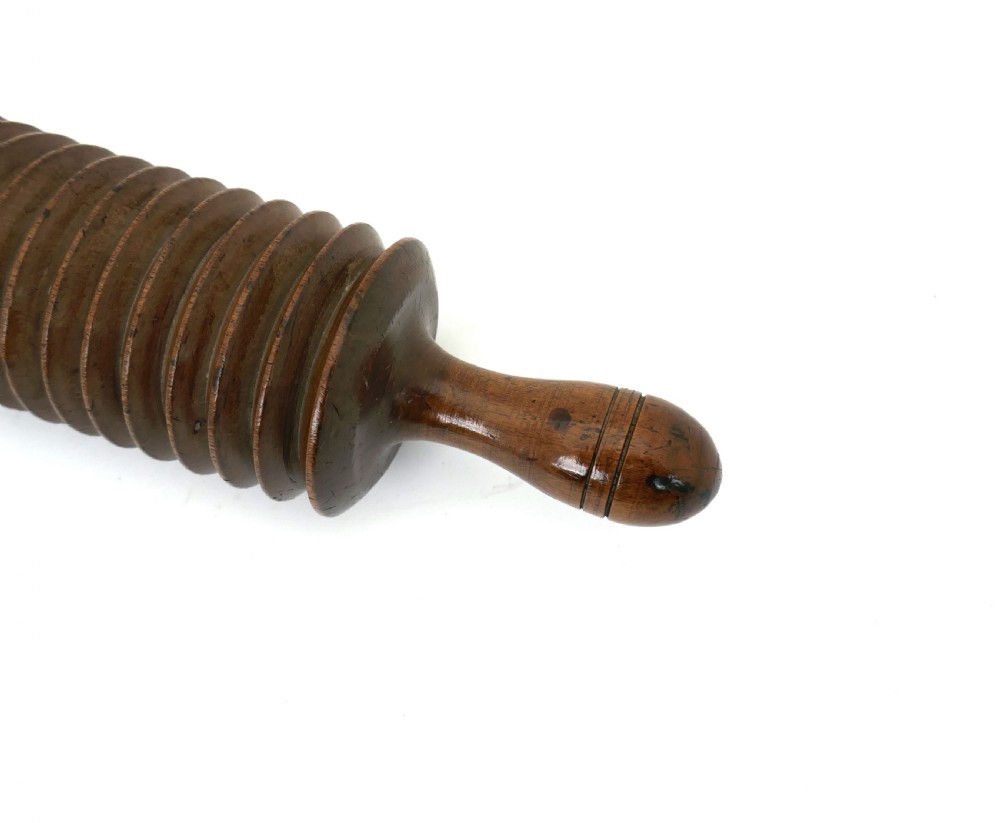 Early 19thc Treen Sycamore Oat Meal Roller.   Scottish C1820-40. View III
