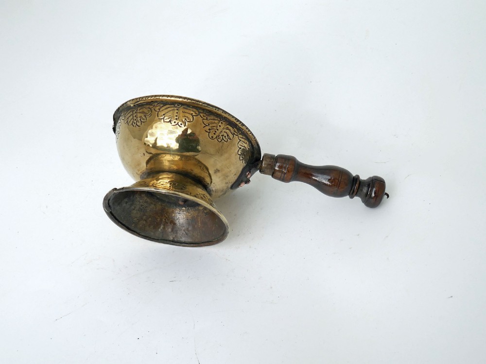 Antique Metalware 17thc Brass Chafing Dish With Turned Wooden Handle.  Dutch C1680-90. View II