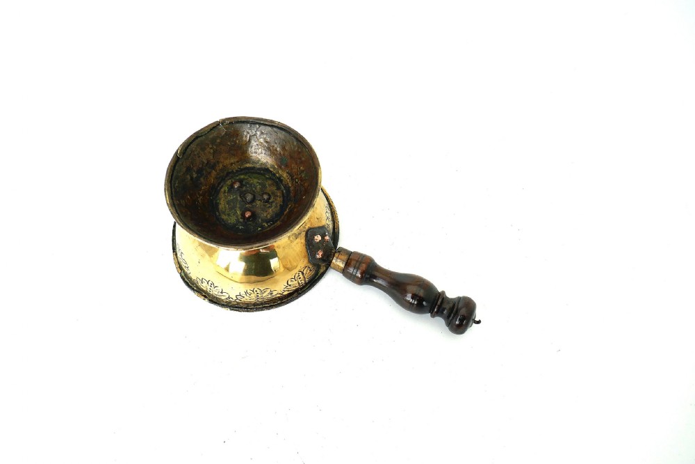 Antique Metalware 17thc Brass Chafing Dish With Turned Wooden Handle.  Dutch C1680-90. View IV