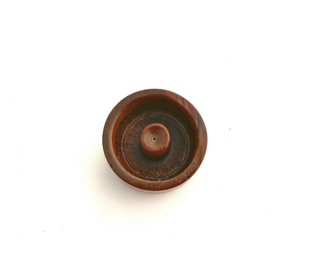 Antique Treen 19thc Boxwood Single 