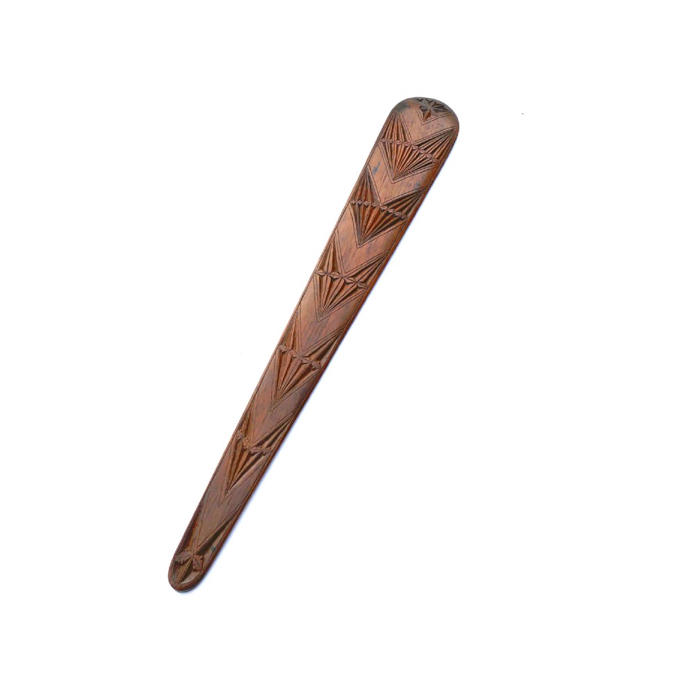 Antique Treen 19thc Walnut Carved & Shaped Page Turner.  English C1820-40