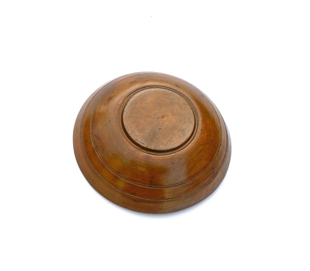 Antique Kitchenalia Treen 19thc Sycamore English Turned Dairy Bowl.  C1820-40. View IV