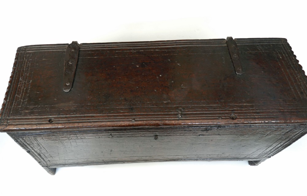 Antique Early Oak Furniture Elizabethan Joyned Plank Coffer.   English C1560-80. View II