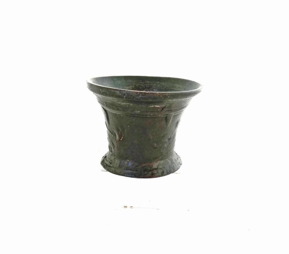 Antique Early English Metalware 17thc Bronze Mortar With Fleur-De-Lis.   English C1670-90. View II
