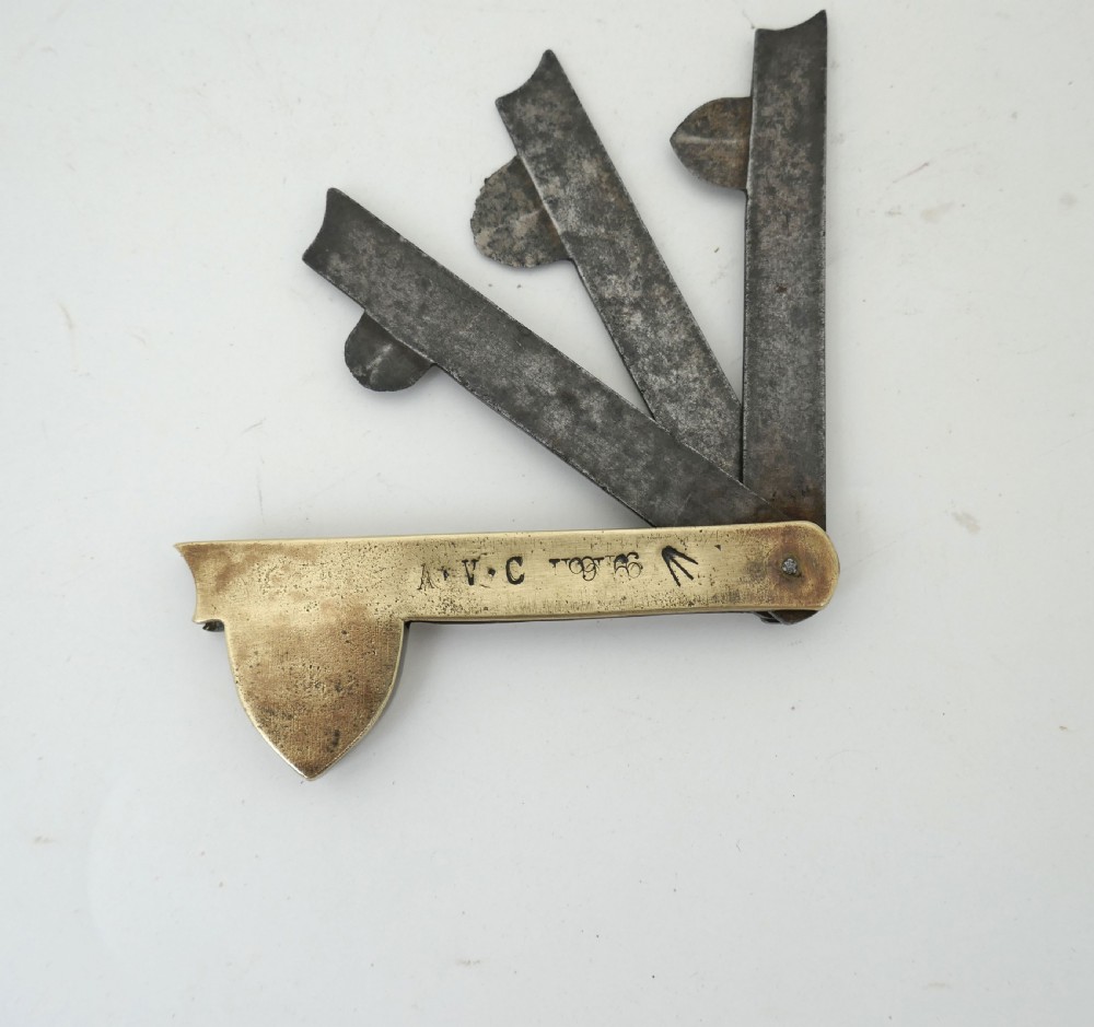 Antique 19thc Metalware Veterinary Brass & Steel Fleam -  Initialled A.V.C. 09.66. View IV