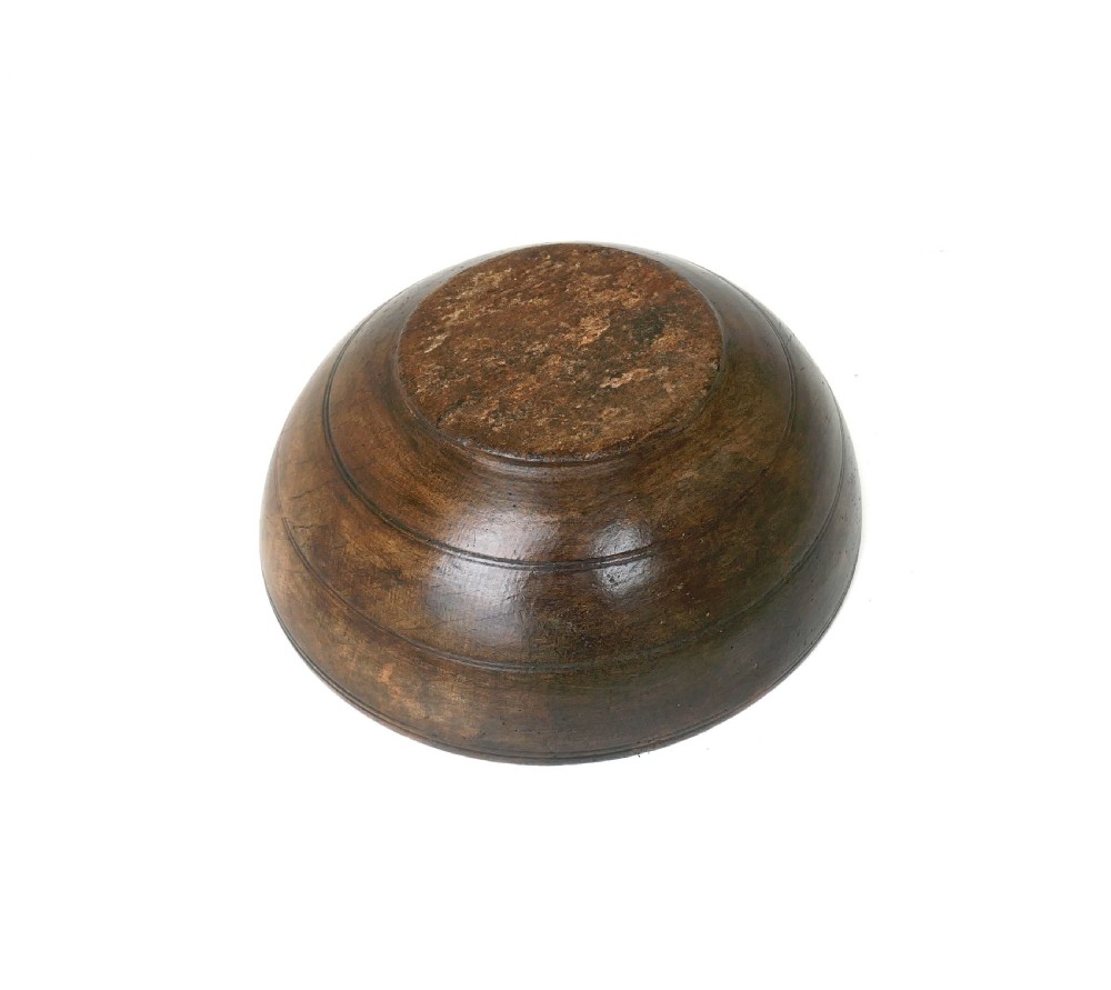 Antique Kitchenalia 18thc Sycamore Dairy Bowl With Incised Line Decoration.   English C1770-80. View IV