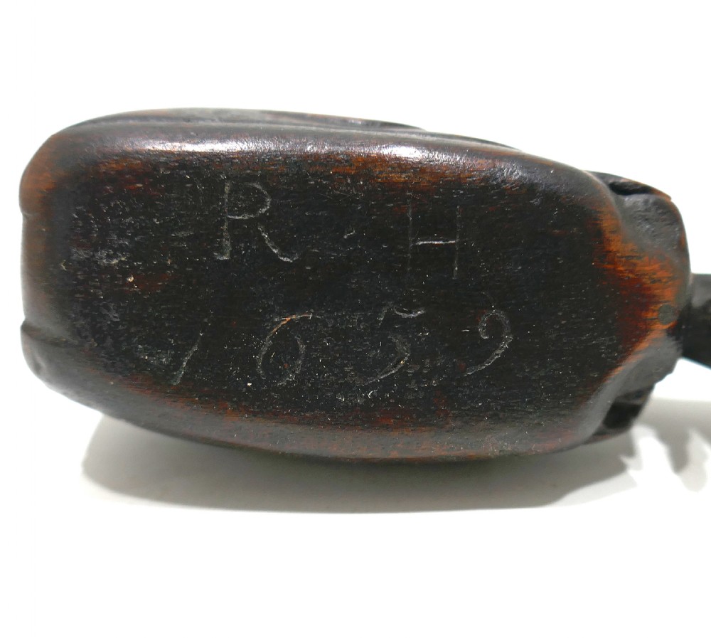 Antique Early Treen 17thc Sailors Snuff Box In The Form Of A Sperm Whale Dated 1659. View II