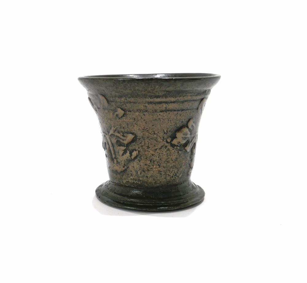 Antique Early Metalware 17thc Bronze Mortar Decorated With Oak Leaves.    English C1670-90.