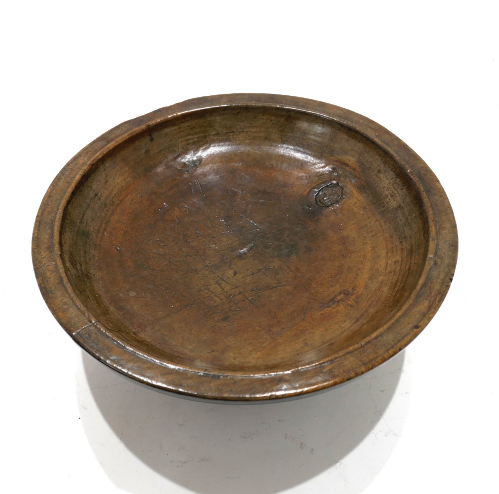 Antique Kitchenalia 18thc Pole-Lathe Turned Sycamore Pedestal Dairy Bowl.  English C1720-40 View III