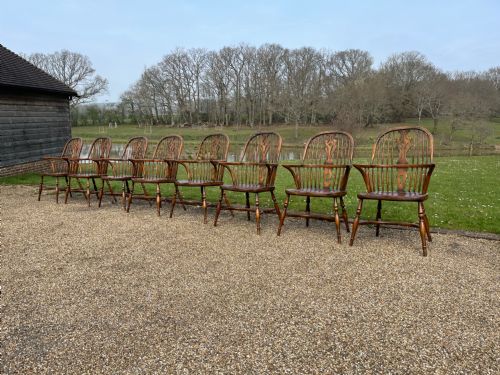 WINDSOR CHAIRS SET OF EIGHT WINDSOR ARMCHAIRS C1920 - ADDITIONAL PHOTO 2