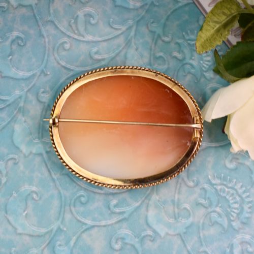 RARE UNUSUAL VICTORIAN CAMEO FLYING WINGED FAIRY SCATTERING ROSES - ADDITIONAL PHOTO 10