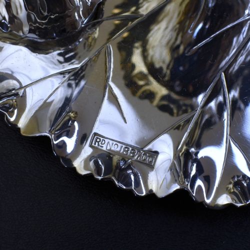 VICTORIAN SILVER PLATED CHAMBERSTICK BY HUKIN HEATH C1900 DRESSER LEAF DESIGN - ADDITIONAL PHOTO 8