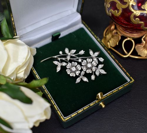 MID20TH CENTURY DIAMOND FLORAL BROOCH IN 18CT WHITE GOLD LONDON 1964 - ADDITIONAL PHOTO 1