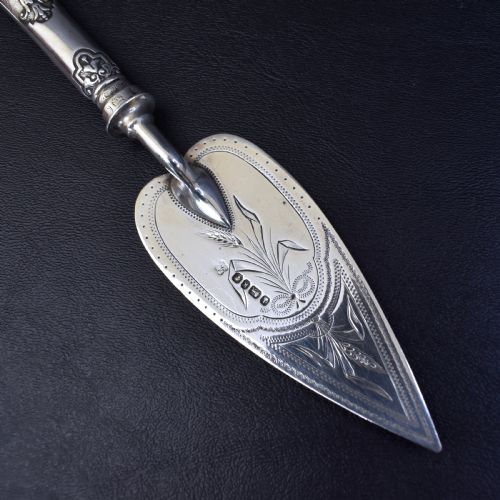 VICTORIAN STERLING SILVER PASTRY TROWEL SERVER MARTIN HALL CO SHEFFIELD 1877 - ADDITIONAL PHOTO 2