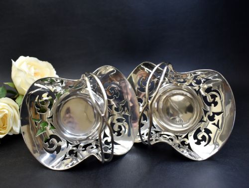 PAIR OF ENGLISH STERLING SILVER PIERCED BON BON BASKETS FENTON BROTHERS SHEFFIELD 1929 - ADDITIONAL PHOTO 5