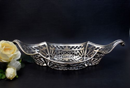 ANTIQUE STERLING SILVER BREAD BASKET LONDON 1938 JOHN HUNT - ADDITIONAL PHOTO 1