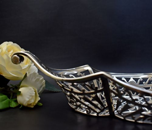 ANTIQUE STERLING SILVER BREAD BASKET LONDON 1938 JOHN HUNT - ADDITIONAL PHOTO 4