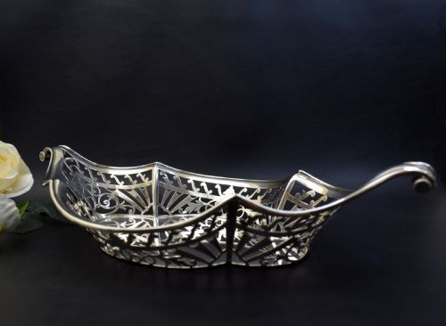 ANTIQUE STERLING SILVER BREAD BASKET LONDON 1938 JOHN HUNT - ADDITIONAL PHOTO 6