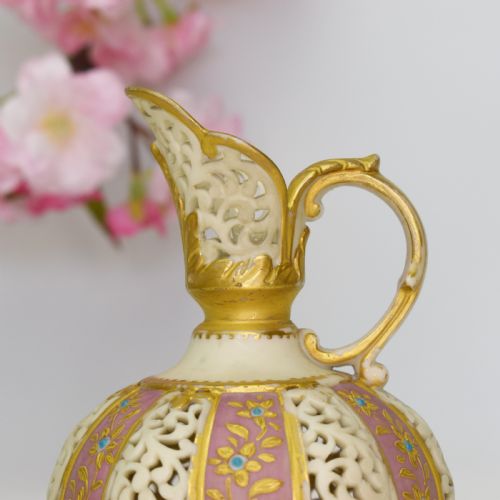 GRAINGER WORCESTER RETICULATED PORCELAIN EWER C1890 - ADDITIONAL PHOTO 4