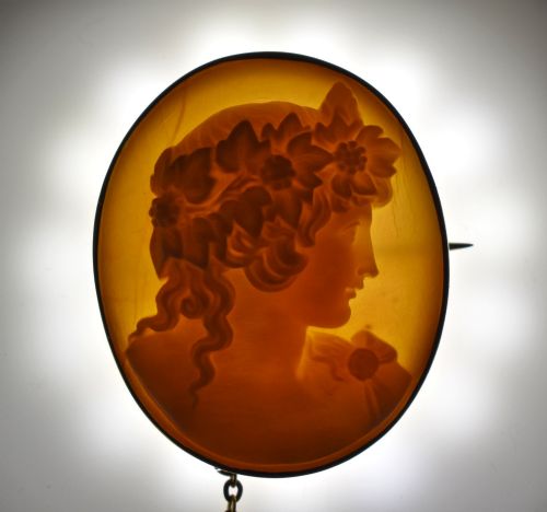 FINE ANTIQUE ITALIAN SHELL GOLD CAMEO BROOCH DEPICTING ANTINOUS VERTUMNUS C1860 - ADDITIONAL PHOTO 1