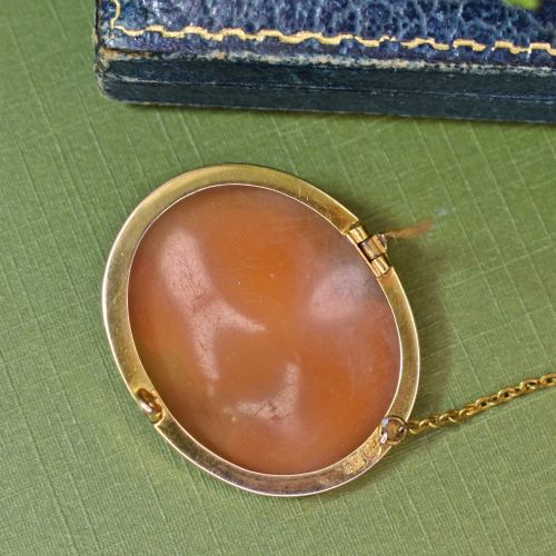FINE ANTIQUE ITALIAN SHELL GOLD CAMEO BROOCH DEPICTING ANTINOUS VERTUMNUS C1860 - ADDITIONAL PHOTO 9