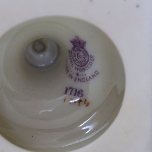 ROYAL WORCESTER WALTER SEDGLEY SIGNED ROSE PAINTED VASE JESTER GILT MASK HANDLES 1923 - ADDITIONAL PHOTO 12