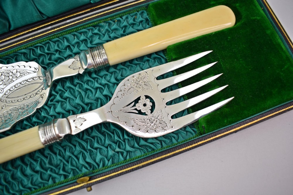Edwardian Set of Silver Plated Servers, Sheffiled 1911, F. Cobb, Boxed View IV